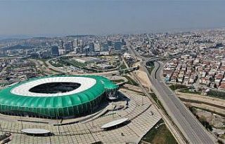 Sokağa çıkma yasağının ikinci gününde boş...