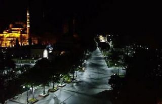 Sultanahmet Meydanı sokağa çıkma kısıtlaması...