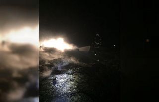 Suluova’da 100 ton saman yandı