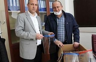 Sungurlu’da ATT’ler için yüz koruyucu siperlikleri...