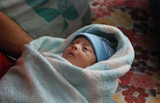 Suriyeli bebek korona virüsü yendi