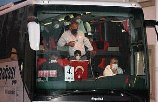 Suudi Arabistan ve Cezayir’den gelen Türk vatandaşları...