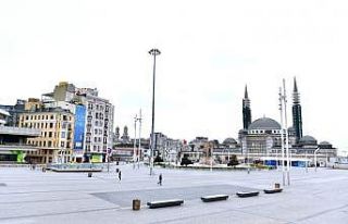 Taksim Meydanı ve İstiklal Caddesi bomboş kaldı