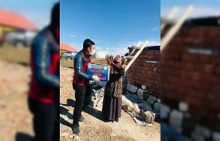 Taşlıçay ‘da yaşlı kadının duası duygulu...