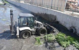 Tatvan Belediyesinden bahar temizliği