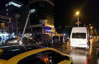 Tatvan’daki kaza anı kamerada