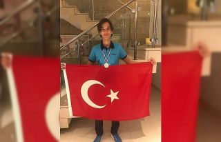 TDV Bornova Koleji öğrencisi uluslararası matematik...