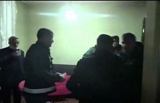 Tedbirleri hiçe sayıp kumar oynayan 13 kişiye polis...