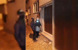 Televizyonu arızalanan yaşlı teyzeye Vefa Sosyal...