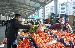 Tokatlılar pazar alışverişini ihmal etmedi