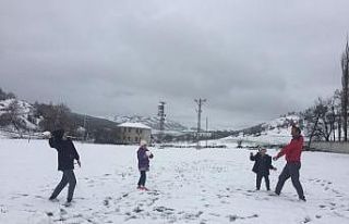 Tokat’ta Nisan ayın kar sürprizi
