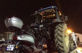 Traktörden dökülen yağ kazaya yol açtı...