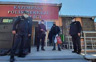 TÜGVA’dan polislere siperlik maske