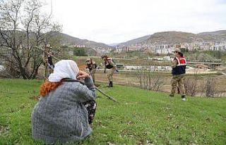 Tunceli’de 88 yaşındaki Sakine ninenin, bahçesine...
