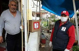 Türk Kızılayı Edremit Şubesi yardımlara devam...