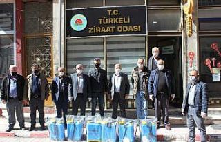 Türkeli’de muhtarlara dezenfektan makinesi dağıtıldı