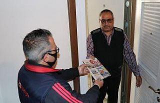 Türkiye Gazetesi dağıtıcıları yaşlıların...