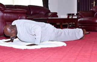 Uganda Cumhurbaşkanı vatandaşlarını uyarmak için...