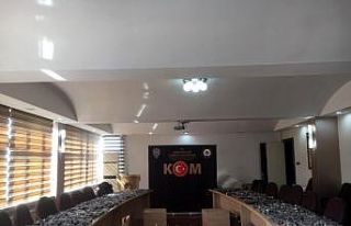 Ünlü markaların sahte güneş gözlüklerini satan...