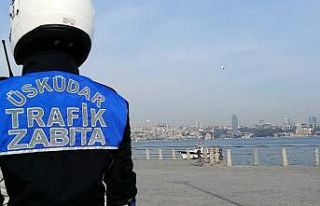 Üsküdar sahilde yasağa uymayan vatandaşlara drone’lu...