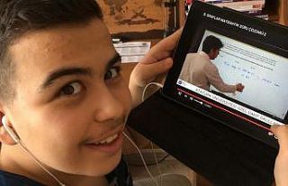 Vakıf okulları eğitimde mesafe tanımıyor