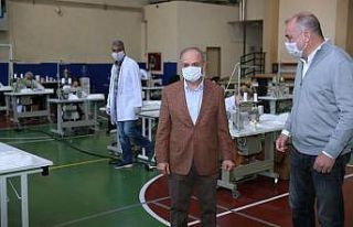 Vali Çakacak maske üretimi hakkında bilgi aldı