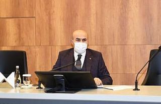 Vali Demirtaş, oda temsilcileriyle maske dağıtımını...