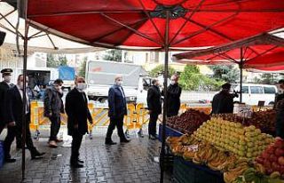 Vali Günaydın, Pazar Yerinde Korona Tedbirlerini...