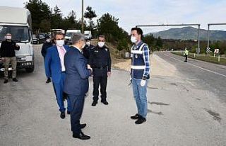 Vali kontrol noktalarını inceledi