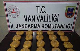 Van’da 10 kilogram esrar ele geçirildi