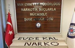Van’da bin adet sentetik ecza hapı ele geçirildi