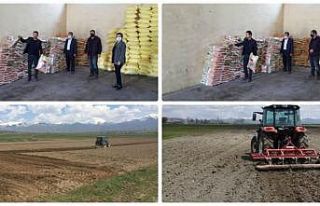 Van’da çiftçilere yonca tohumu dağıtıldı