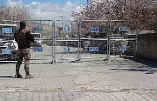 Van’da iki sokak ve bir cadde karantinada