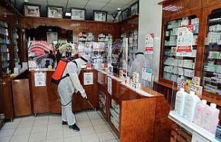 Van’daki eczaneler dezenfekte edildi