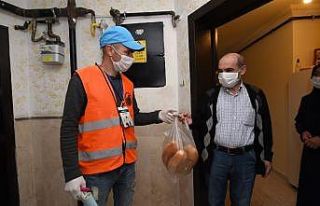 Vatandaş evde kaldı, Altındağ Belediyesi yardıma...