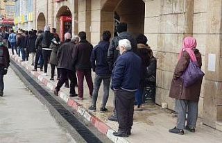 Vatandaşlar yoğunluk oluşturdu, bekçiler ‘sosyal...