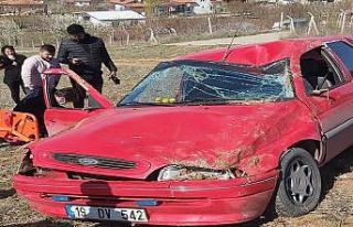 Virajı alamayan otomobil takla attı: 1 yaralı