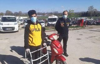 Yabancı uyruklu engelli çalınan bisikletine kavuştu