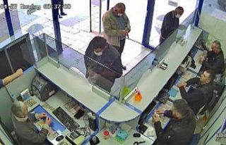 Yanlışlıkla verdiği para, haber yapılınca geri...