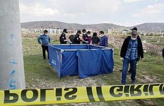 Yanmış olarak bulunan genç, 10 liralık benzinle...