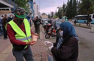 Yaşa değil yaş hesabına takılan kadın pazara...