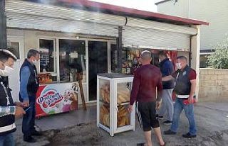 Yasağı ihlal eden markete zabıta baskını
