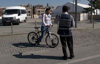 Yasağı ihlal etti, yakalanınca "Maske üretim...