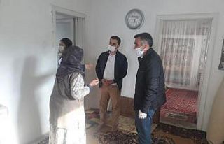 Yavuzeli Kaymakamlığından gıda paketi ve maske...