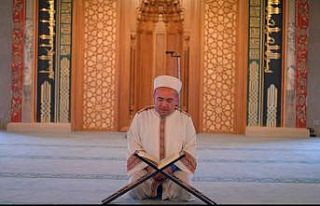 Yeniden inşa edilen tarihi camide 87 yıl sonra ilk...