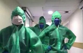 Yoğun bakım çalışanlarından ’penguen dansı’
