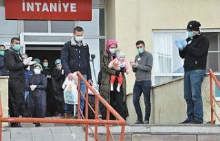 Yüksekova’da korona virüsü tedavisi gören 3...