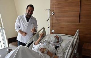 Yumurtalığından futbol topu büyüklüğünde dev...