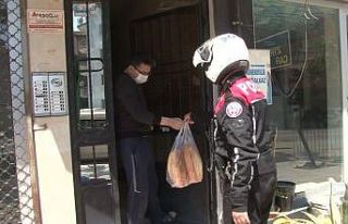 Yunus timleri ekmeksiz kalan ailenin imdadına yetişti