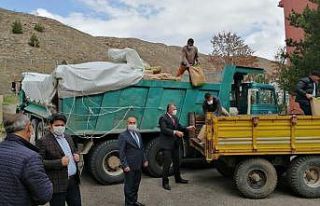 Zaralı 200 çiftçiye yazlık tohum dağıtıldı